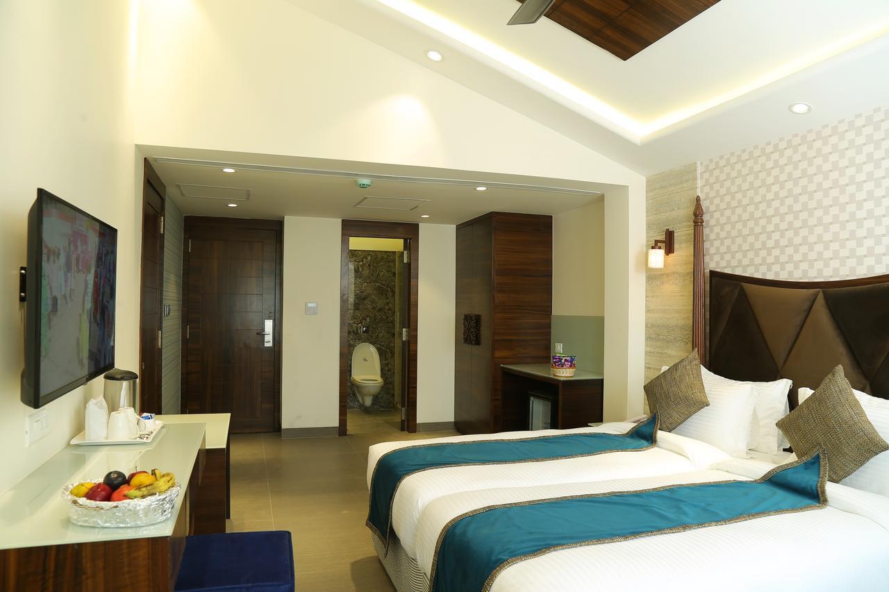 The Flora Residency Hotel Calangute Exterior photo